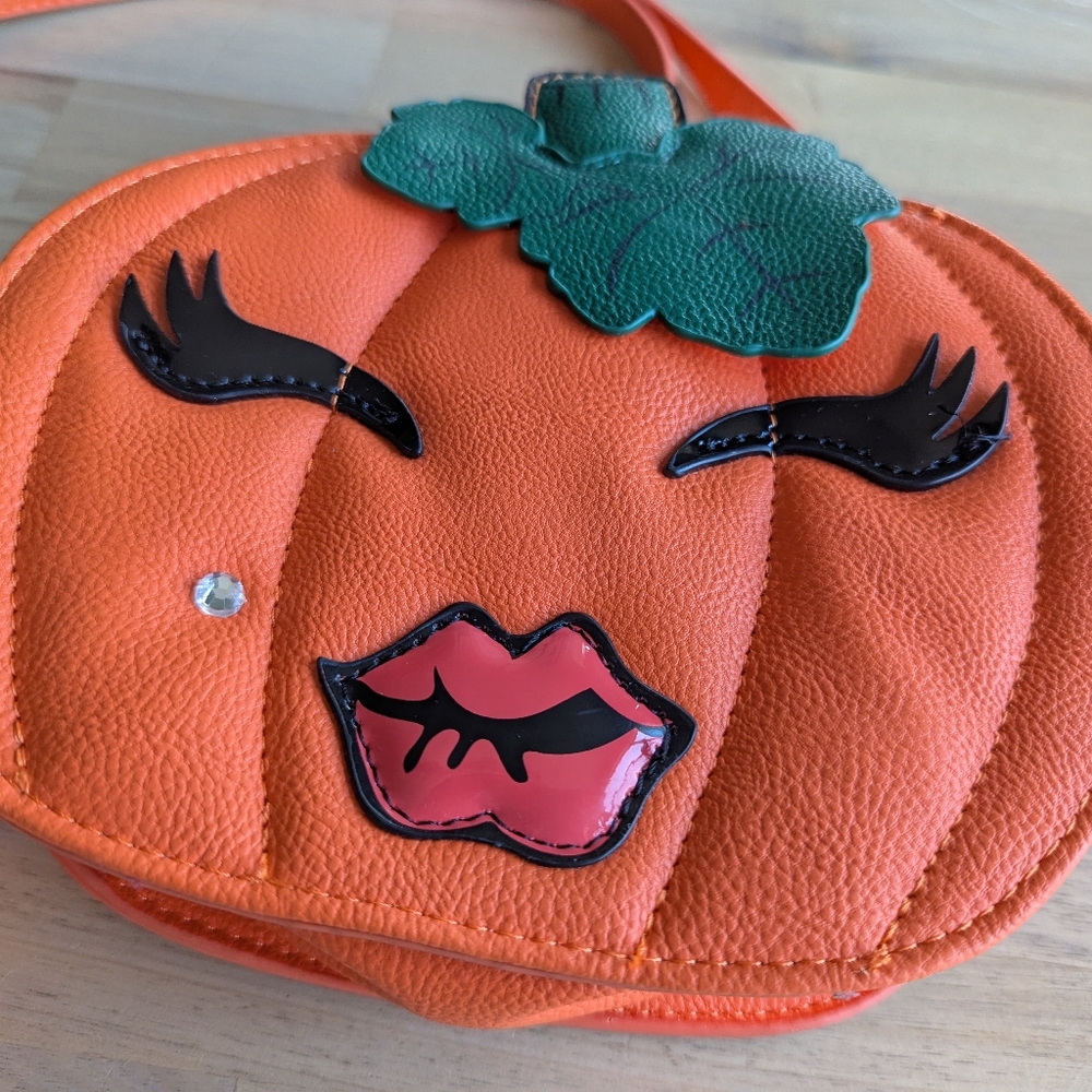 Betsey Johnson Pumpkin Purse‎ - Picture 2 of 10